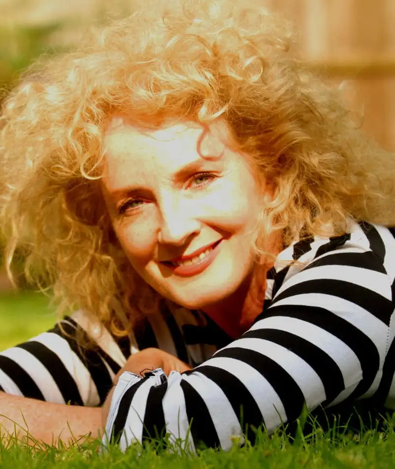Susannah Fellows Net Worth